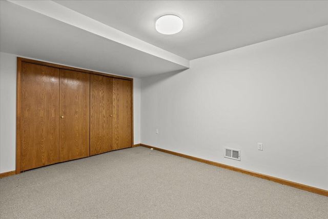 2126 Kennedy Drive, Rochester Hills, MI 48309