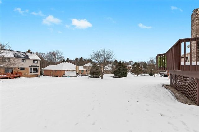 2126 Kennedy Drive, Rochester Hills, MI 48309