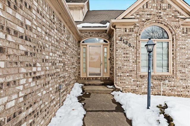 2126 Kennedy Drive, Rochester Hills, MI 48309