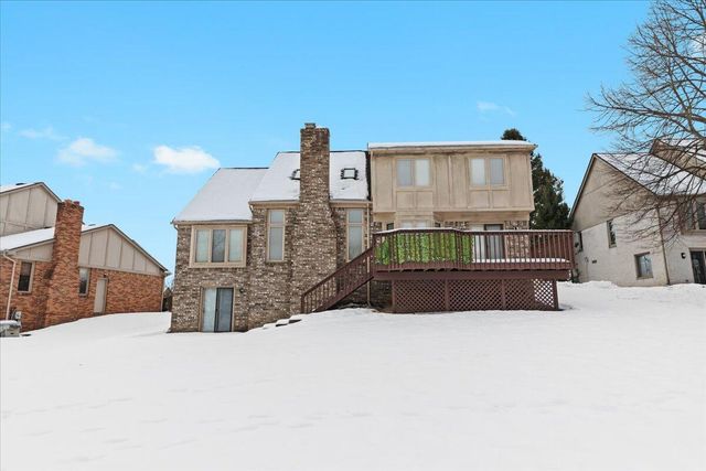 2126 Kennedy Drive, Rochester Hills, MI 48309