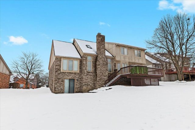 2126 Kennedy Drive, Rochester Hills, MI 48309