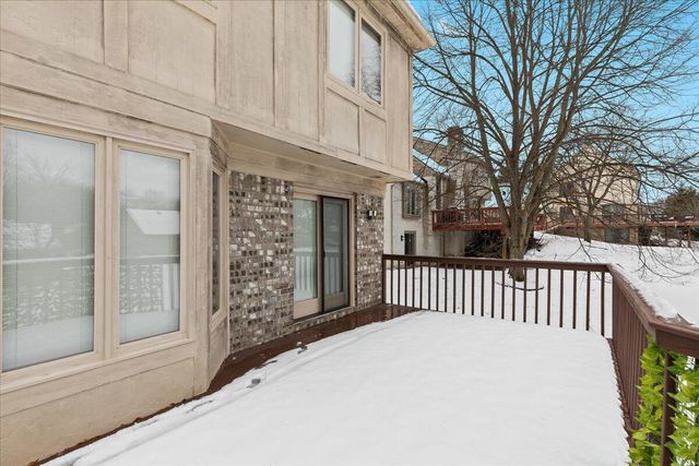 2126 Kennedy Drive, Rochester Hills, MI 48309