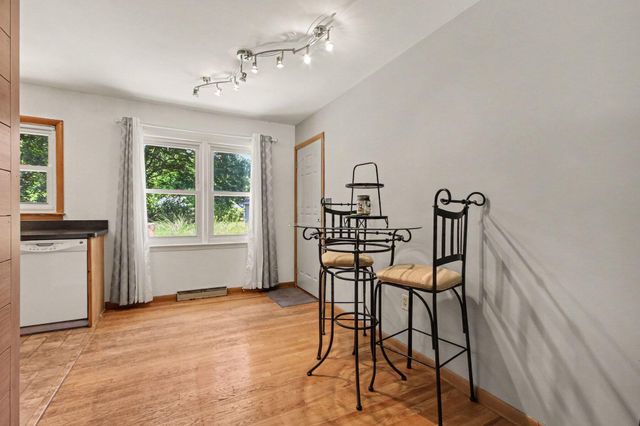 612 S Jackson Boulevard, Chesterton, IN 46304