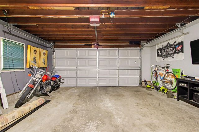 612 S Jackson Boulevard, Chesterton, IN 46304