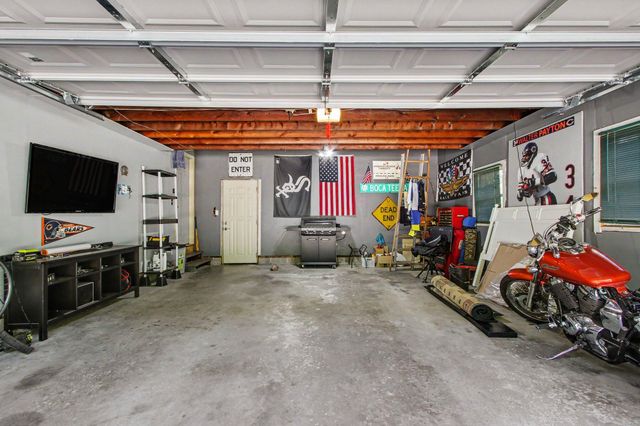 612 S Jackson Boulevard, Chesterton, IN 46304
