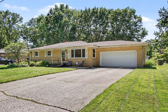 612 S Jackson Boulevard, Chesterton, IN 46304