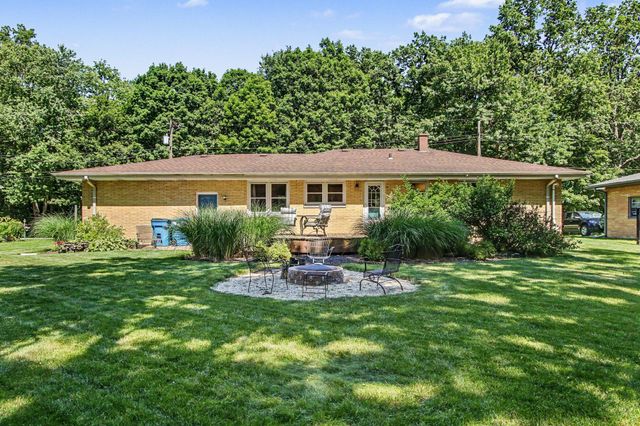 612 S Jackson Boulevard, Chesterton, IN 46304