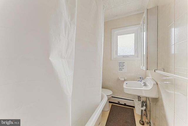 1061 WEST AVE, Ocean City, NJ 08226