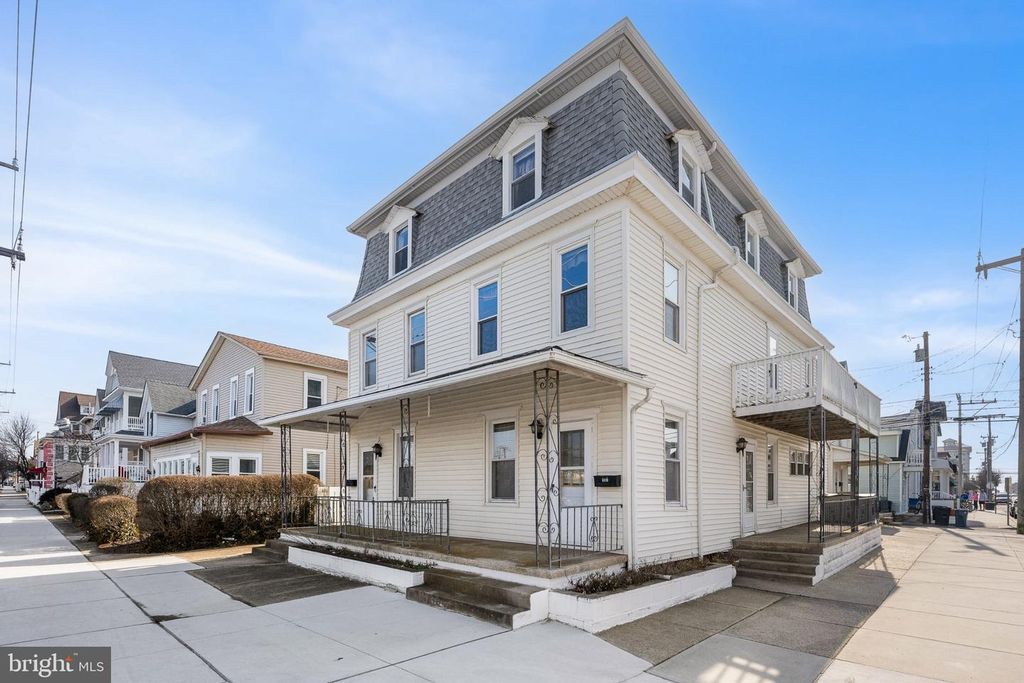 1061 WEST AVE, Ocean City, NJ 08226
