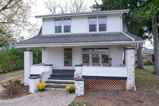 1630 E Maple Street NW, North Canton, OH 44720