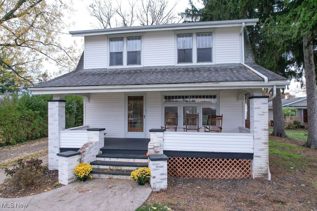 1630 E Maple Street NW, North Canton, OH 44720