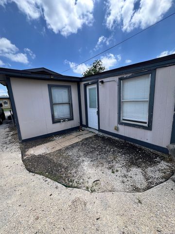 319 Harding Pl Unit 2, San Antonio, TX 78203