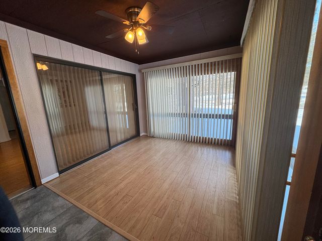 134 Amberly Drive E, Manalapan, NJ 07726