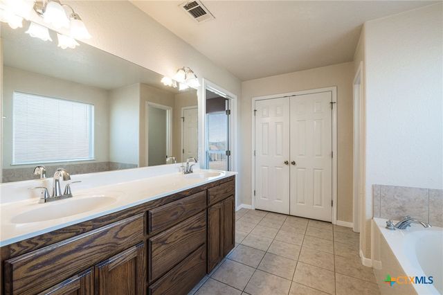 761 County Road 3340 Road, Kempner, TX 76539