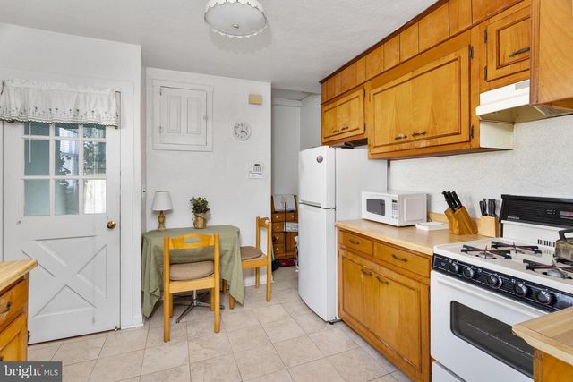 187 BERG, Hamilton, NJ 08610