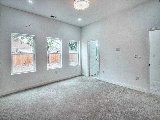 2902 Jim Street, Dallas, TX 75212