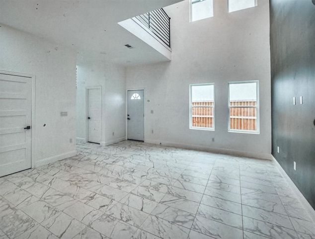 2902 Jim Street, Dallas, TX 75212