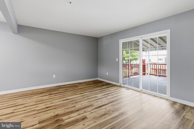 4 BLUE SPIRE CIR, Baltimore, MD 21220