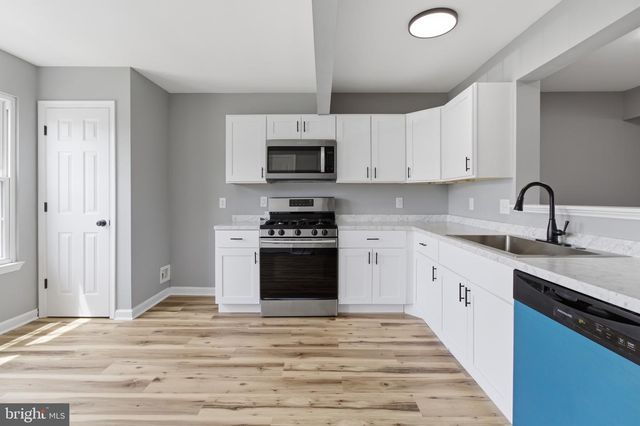 4 BLUE SPIRE CIR, Baltimore, MD 21220
