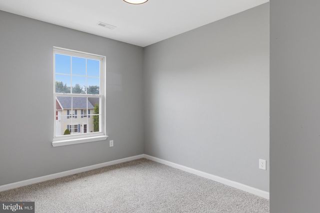 4 BLUE SPIRE CIR, Baltimore, MD 21220