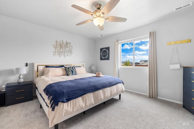 12822 Carkhill St, Caldwell, ID 83607