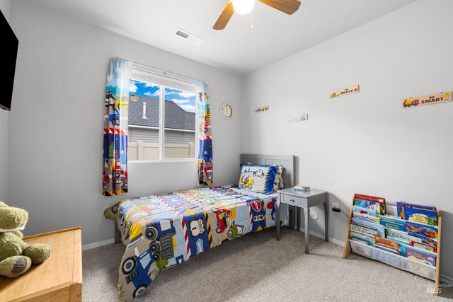 12822 Carkhill St, Caldwell, ID 83607