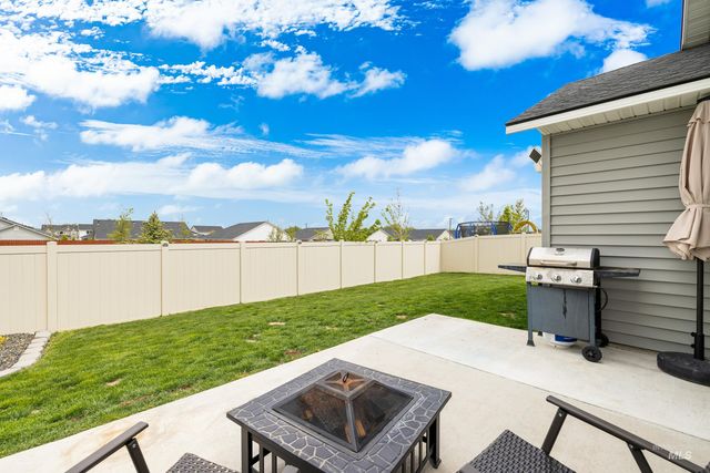 12822 Carkhill St, Caldwell, ID 83607
