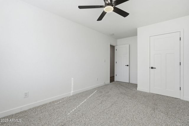 625 S SAGUARO Drive, Apache Junction, AZ 85120