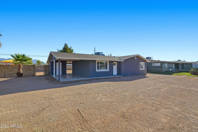 625 S SAGUARO Drive, Apache Junction, AZ 85120