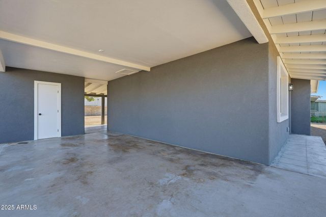 625 S SAGUARO Drive, Apache Junction, AZ 85120