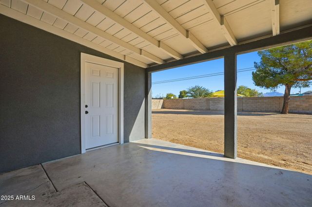 625 S SAGUARO Drive, Apache Junction, AZ 85120