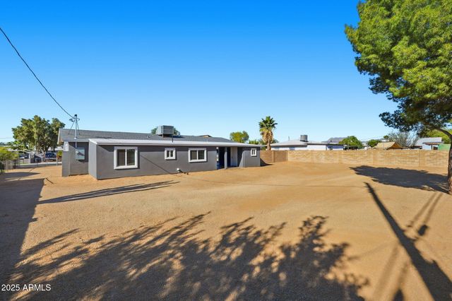 625 S SAGUARO Drive, Apache Junction, AZ 85120