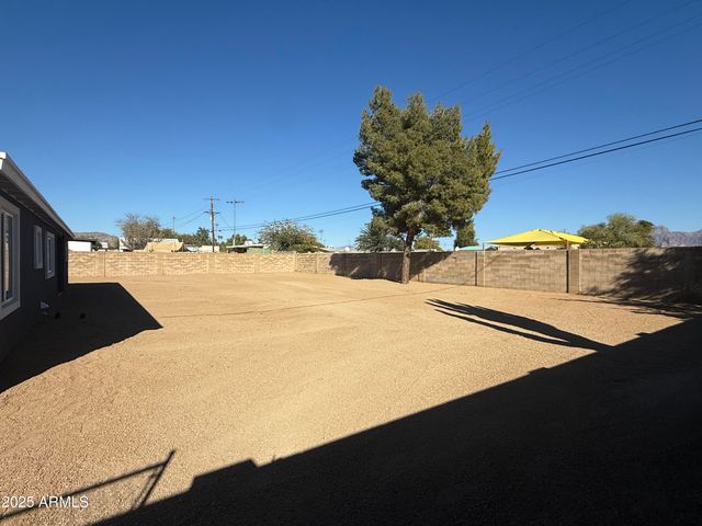 625 S SAGUARO Drive, Apache Junction, AZ 85120