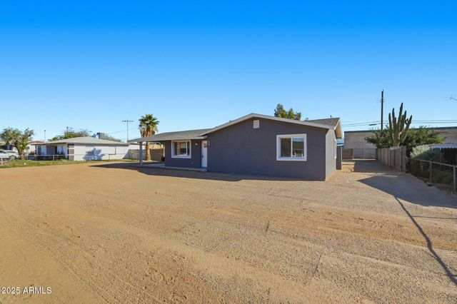 625 S SAGUARO Drive, Apache Junction, AZ 85120
