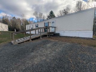 27 Lunar Drive, Canaan, NH 03741