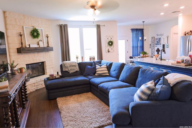 4587 Legend Spirit, New Braunfels, TX 78130