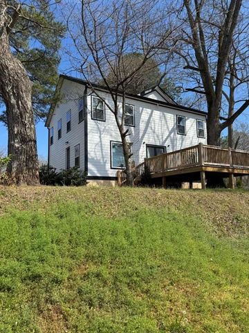 731 N Jefferson Street NE, Milledgeville, GA 31061