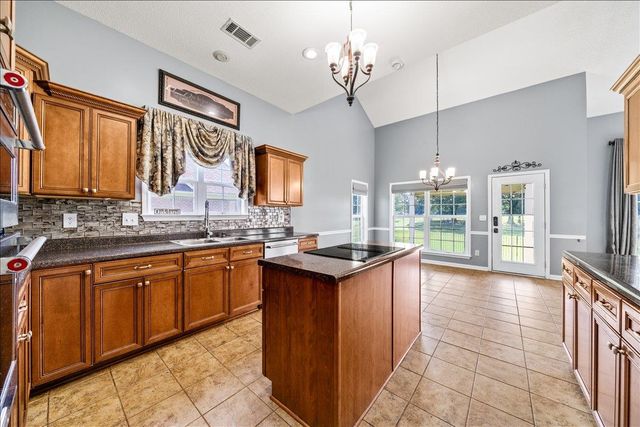 235 FAIROAKS DR, Oakland, TN 38060