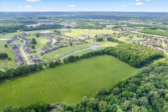 235 FAIROAKS DR, Oakland, TN 38060