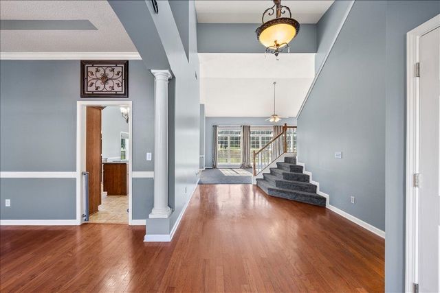 235 FAIROAKS DR, Oakland, TN 38060