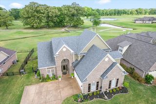 235 FAIROAKS DR, Oakland, TN 38060