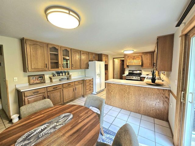 2456 HEATHER ROAD, Green Bay, WI 54311