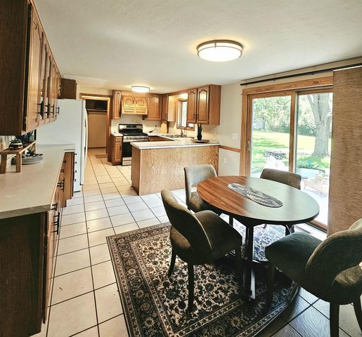 2456 HEATHER ROAD, Green Bay, WI 54311