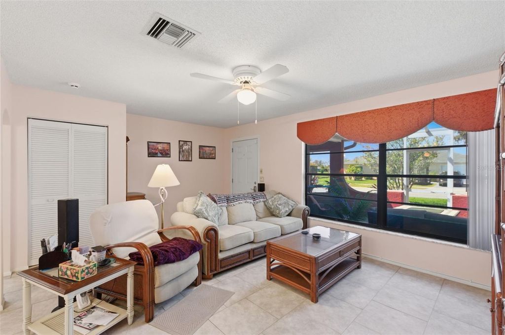 Image 31 of property listing at 1102 SPRINGTIME DRIVE, Holiday, FL 34691
