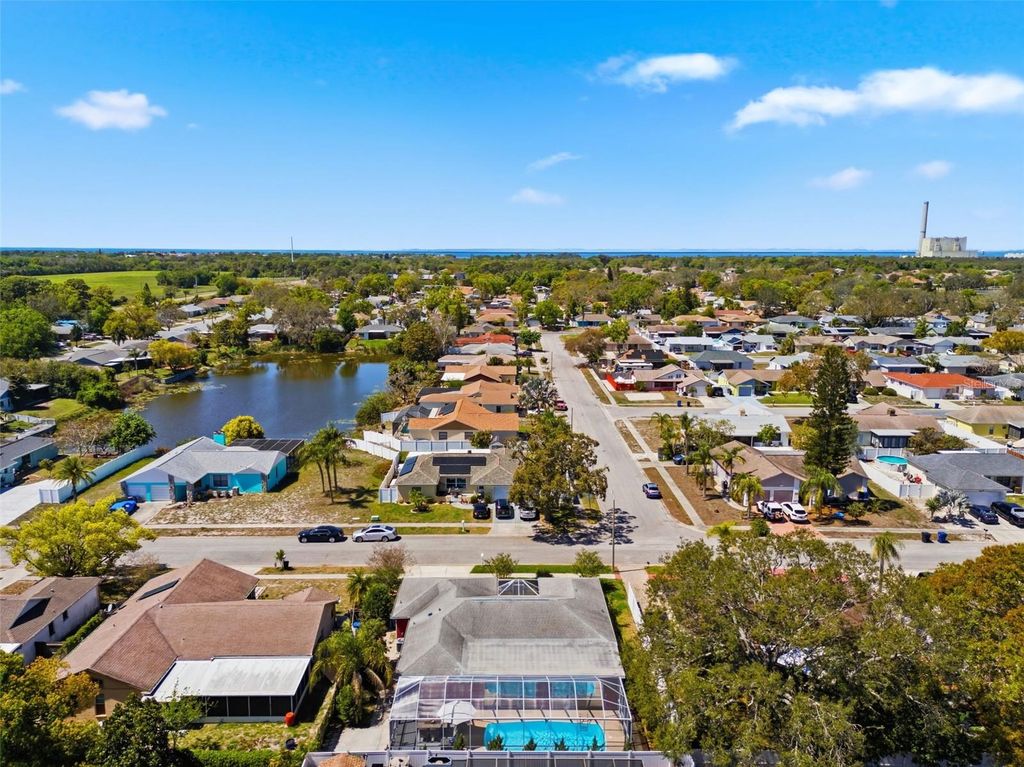 Image 46 of property listing at 1102 SPRINGTIME DRIVE, Holiday, FL 34691