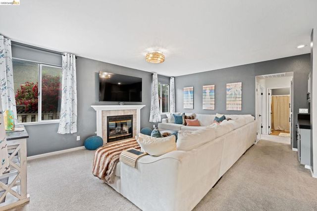 2147 Saint Andrews Ct, Discovery Bay, CA 94505