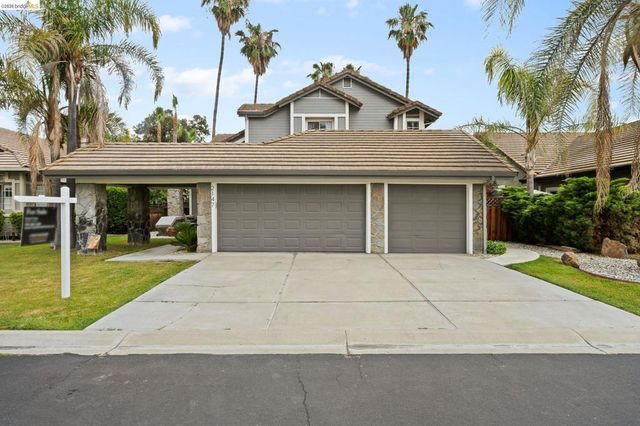 2147 Saint Andrews Ct, Discovery Bay, CA 94505
