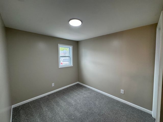 7950 S White Oak Lane, Hammond, IN 46324