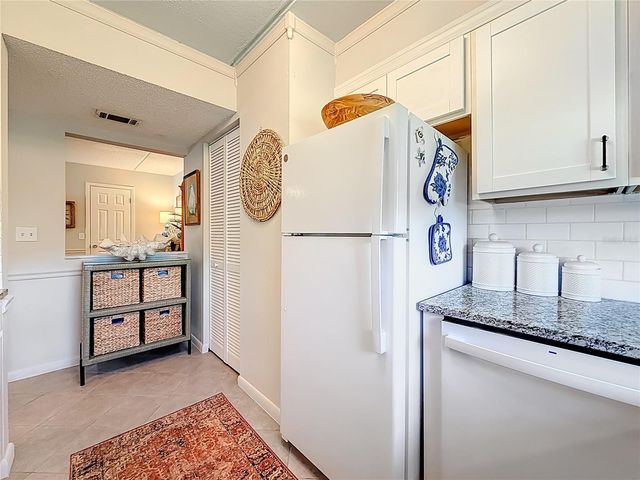 360 N BAYSHORE BOULEVARD 108, Clearwater, FL 33759