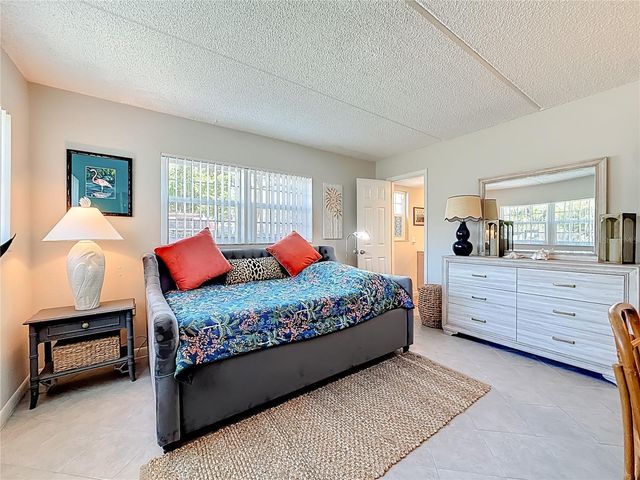 360 N BAYSHORE BOULEVARD 108, Clearwater, FL 33759